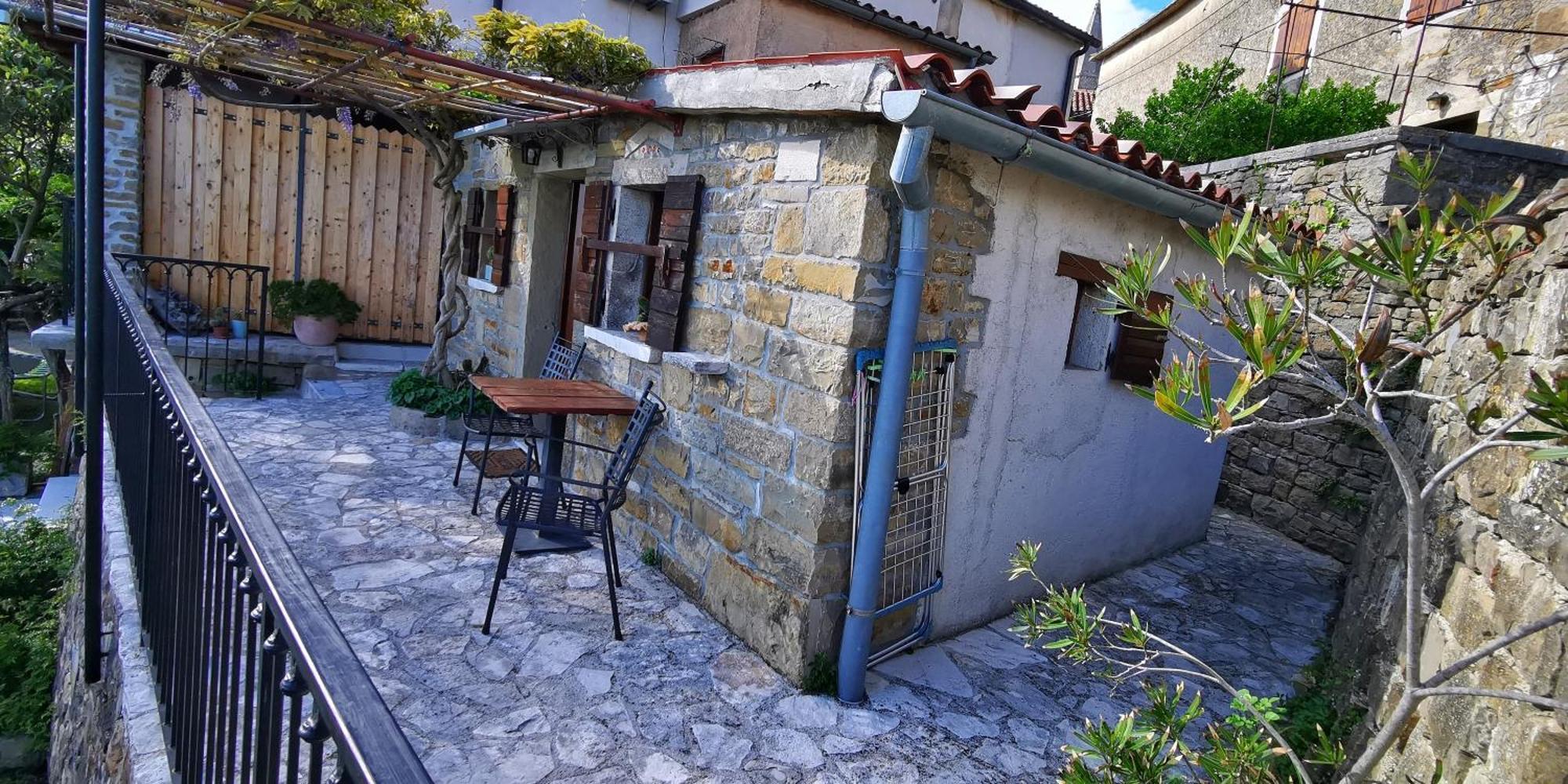 Studio Apartment Belvedere Groznjan Exterior photo
