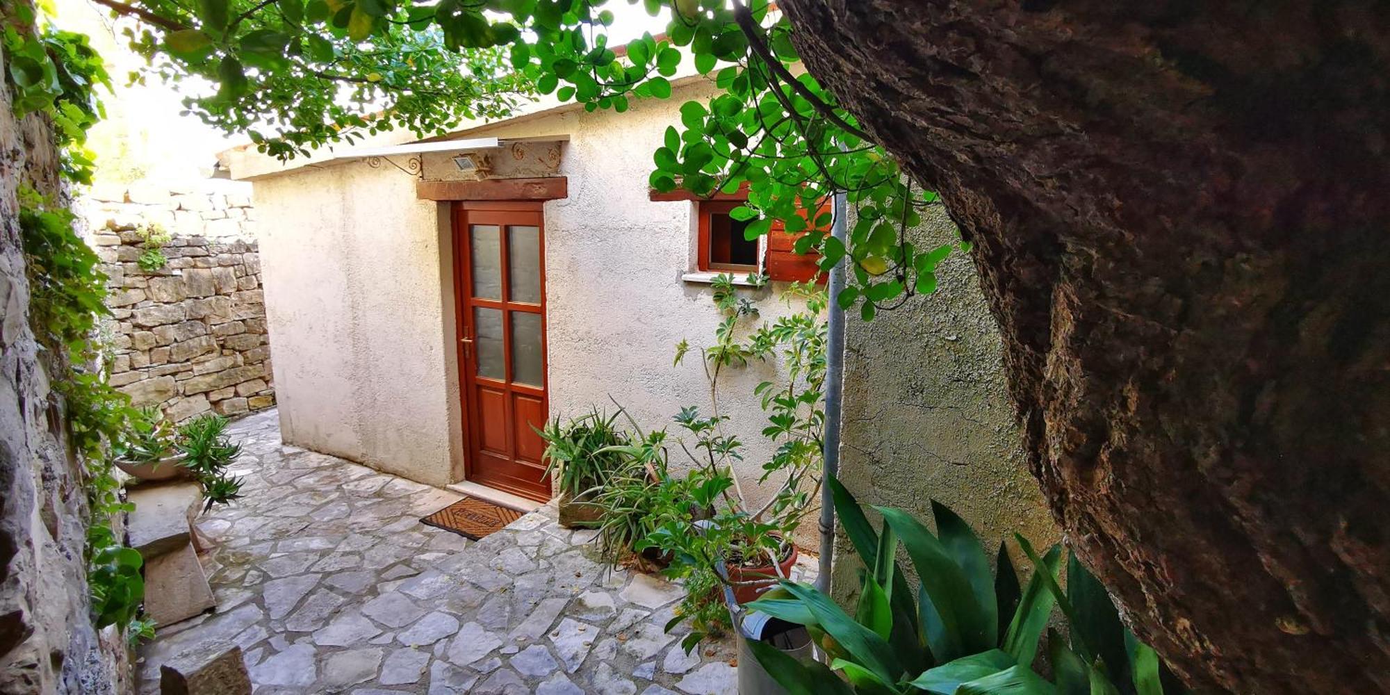 Studio Apartment Belvedere Groznjan Exterior photo